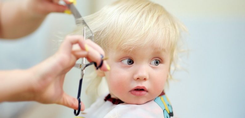 How to get baby’s first haircut done