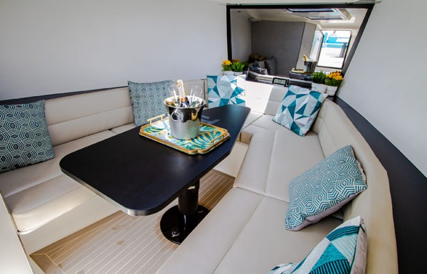 Hosting A Spectacular New Year’s Eve Yacht Party